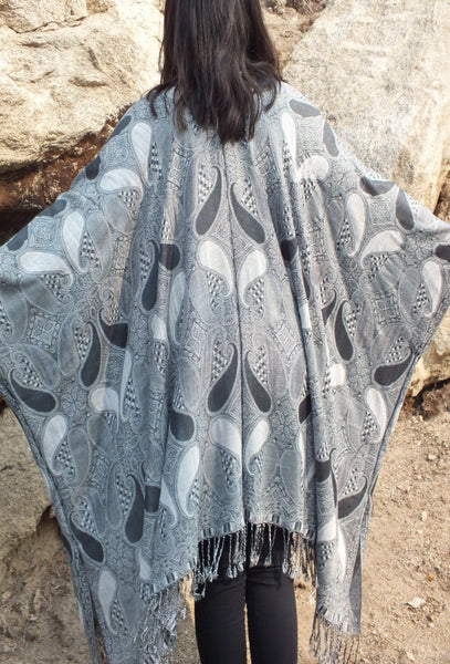 Moddy vintage-Festival Black White Ethnic Kimono Duster