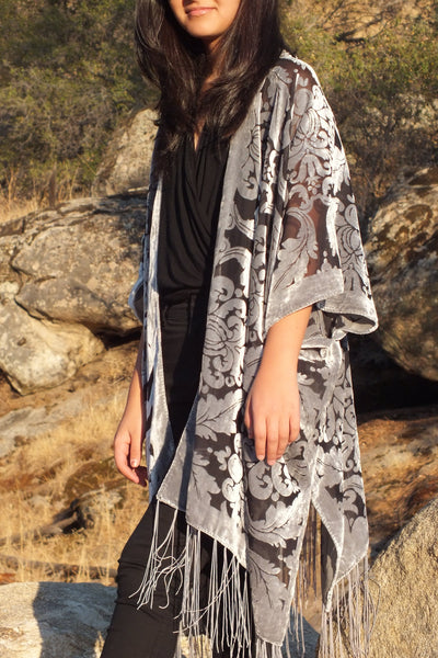 Moddy vintage-Burnout Velvet Kimono Duster