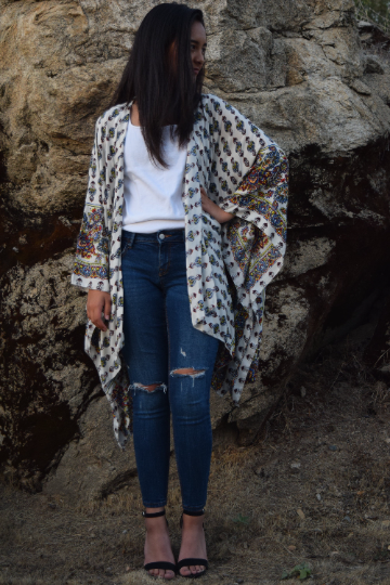 White Paisley Print Ethnic Kimono Duster Ruana Top One  size