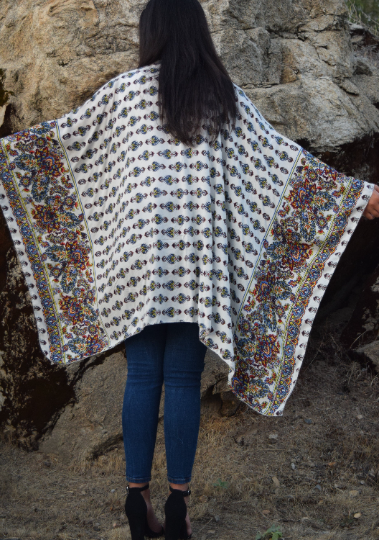 White Paisley Print Ethnic Kimono Duster Ruana Top One  size